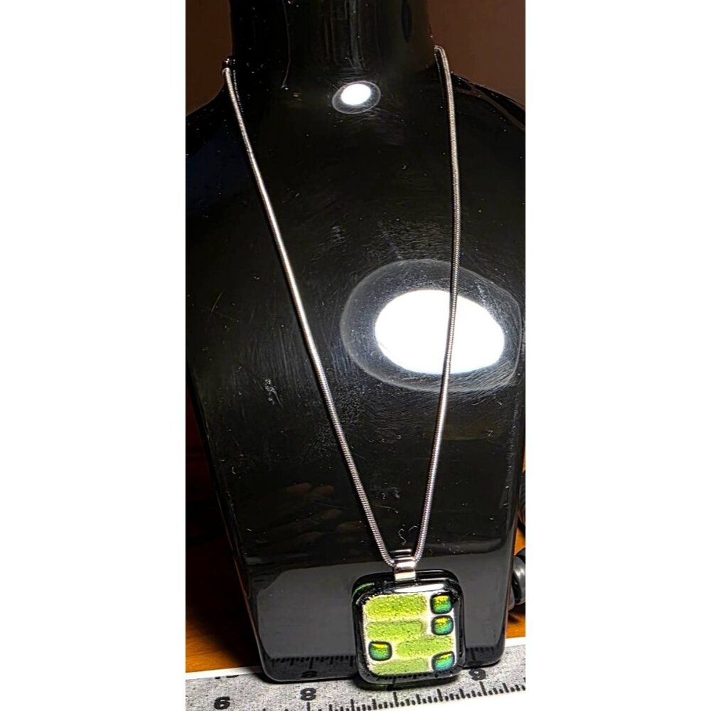 Necklace Rozetta Handmade‎ Glass Pendant Green & Black Square Silver-Tone Chain
